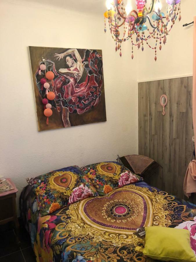 Hotel Restaurant Le Delta سانت ماري دو لا مير المظهر الخارجي الصورة