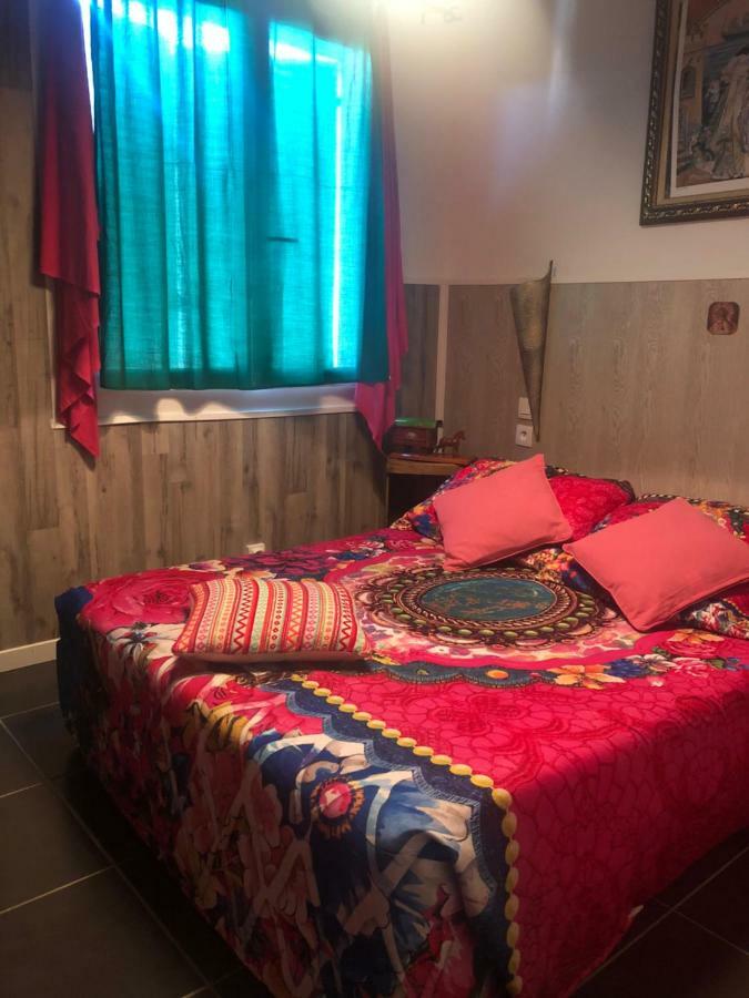 Hotel Restaurant Le Delta سانت ماري دو لا مير المظهر الخارجي الصورة
