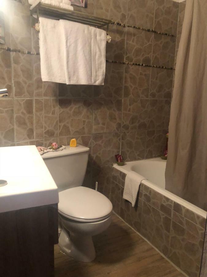 Hotel Restaurant Le Delta سانت ماري دو لا مير المظهر الخارجي الصورة
