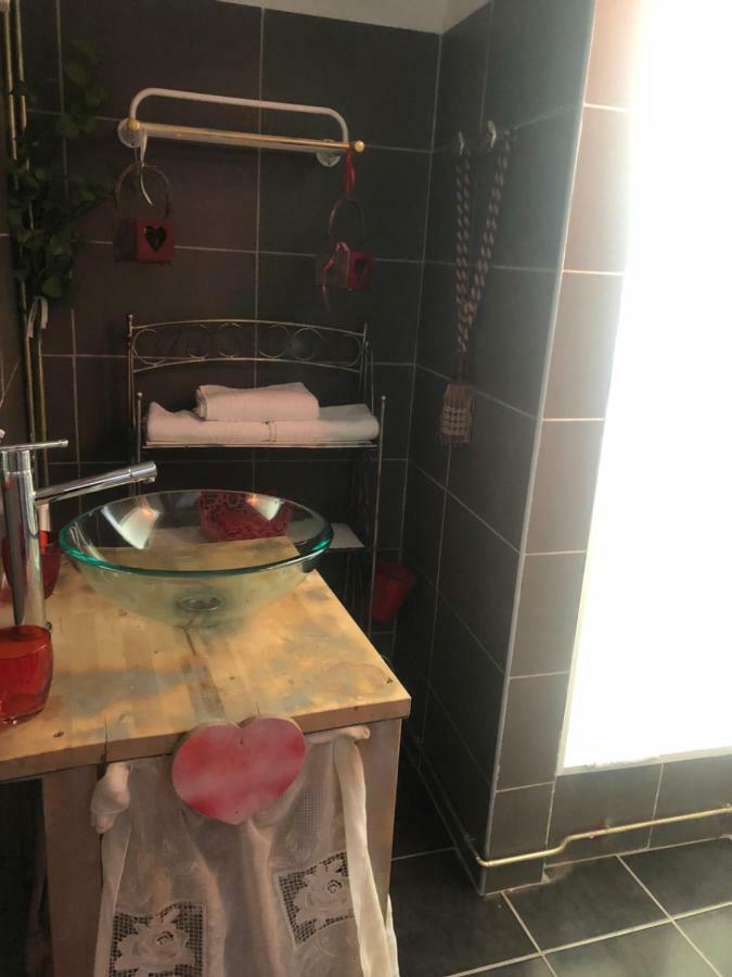 Hotel Restaurant Le Delta سانت ماري دو لا مير المظهر الخارجي الصورة