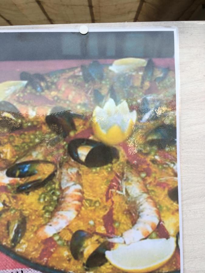 Hotel Restaurant Le Delta سانت ماري دو لا مير المظهر الخارجي الصورة